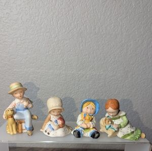 Holly Hobbie Figurines Vintage 4 Piece